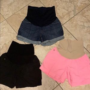 Maternity shorts bundle - size small